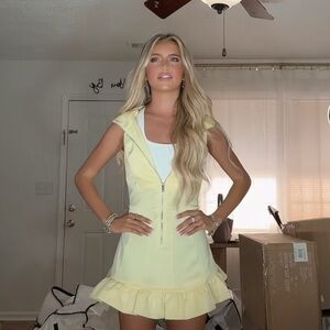 Fashion Slim Fit Goose Yellow Front Zip Hooded Ruffle Sleeveless Mini Dress